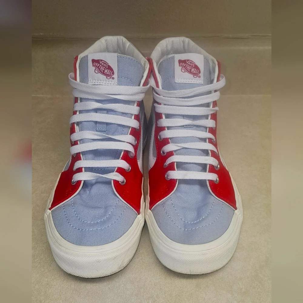 Custom Vans - Picture 1 of 5